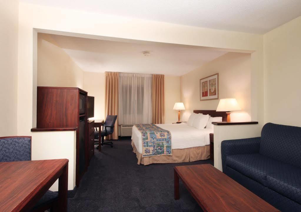 Fairfield Inn By Marriott Warren Niles Szoba fotó